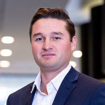 Jake Blesi, Bradford Allen, Investment Analyst